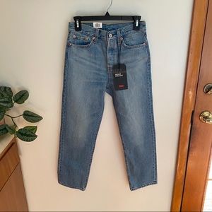 Levi’s wedgie Jeans